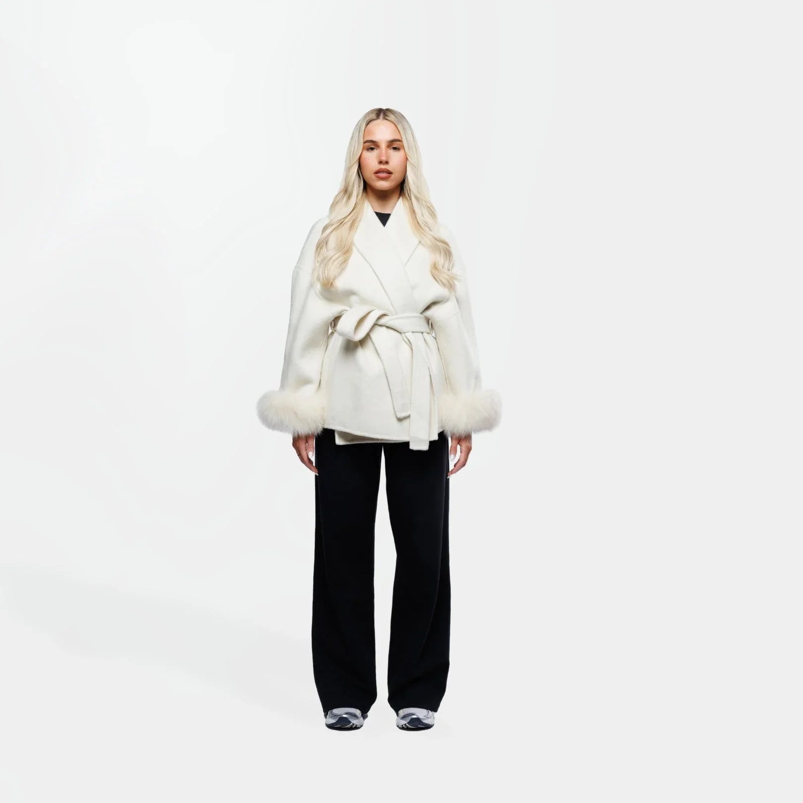 Cashmere Elegance – Luxury Cashmere Coat