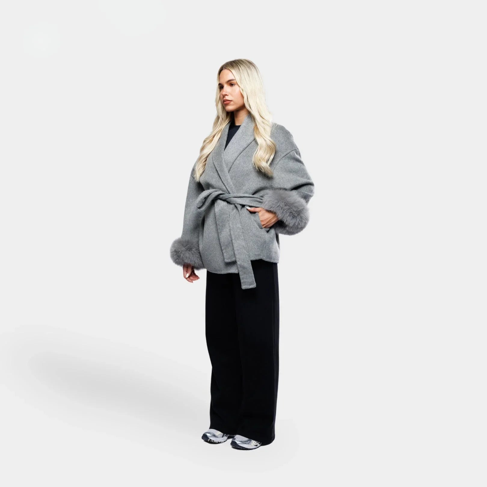 Cashmere Elegance – Luxury Cashmere Coat