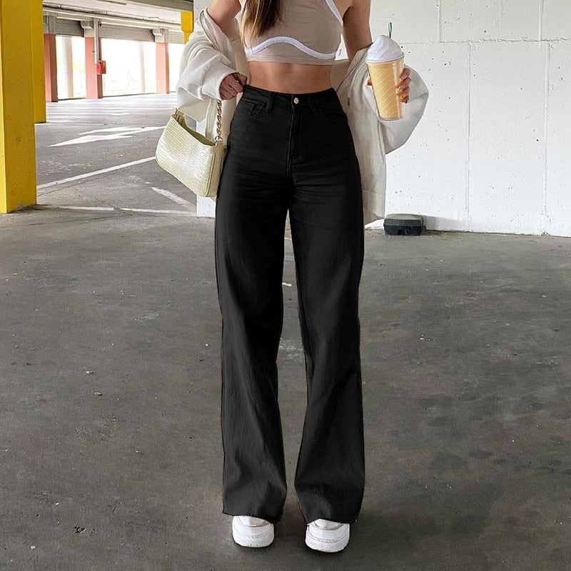 Timeless and elegant trousers
