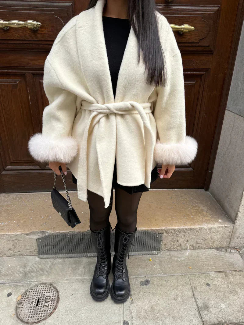 Cashmere Elegance – Luxury Cashmere Coat