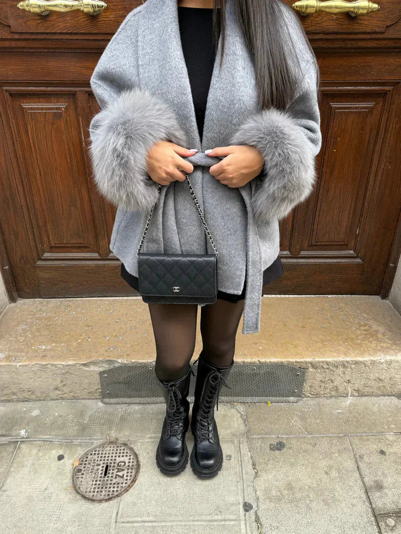 Cashmere Elegance – Luxury Cashmere Coat